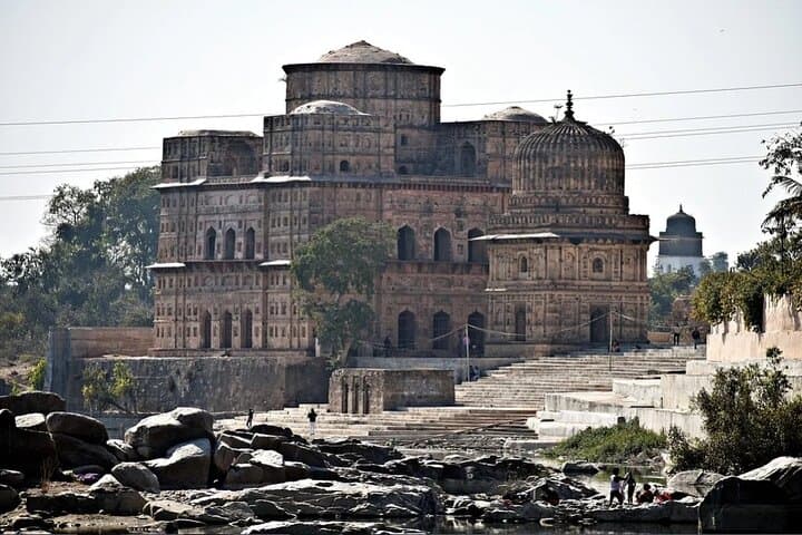 Rafting the Betwa from Orchha: Half-Day Grade I–II River Run photo 4