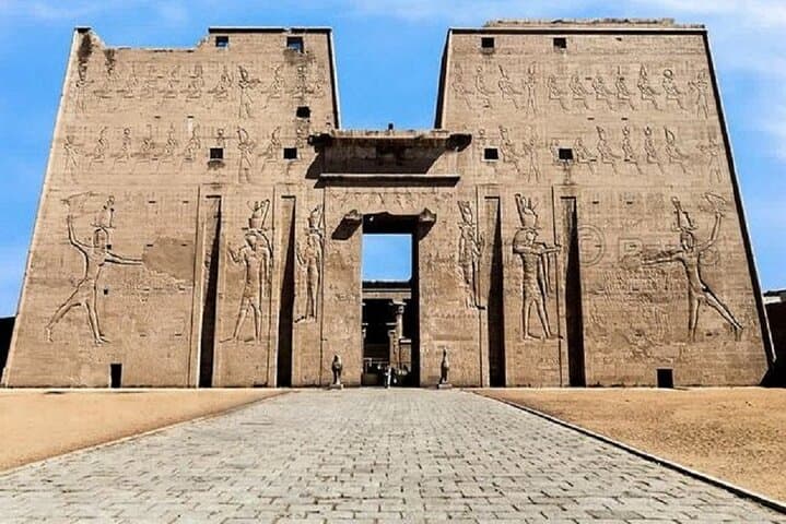 Aswan to Edfu by Train: Horus Temple Day Trip Guide photo 2
