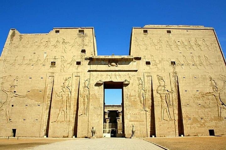 Aswan to Edfu by Train: Horus Temple Day Trip Guide photo 4