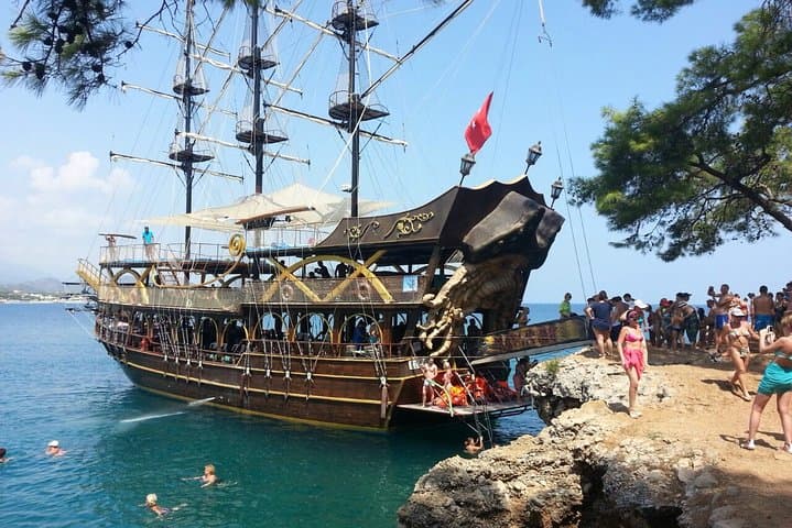 Antalya Boat Tours: Kemer, Kundu & Old Town Daily Cruise photo 2