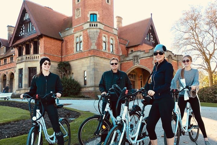 Coastal Cycling Through San Sebastián: Private Guided Bike Tour photo 3