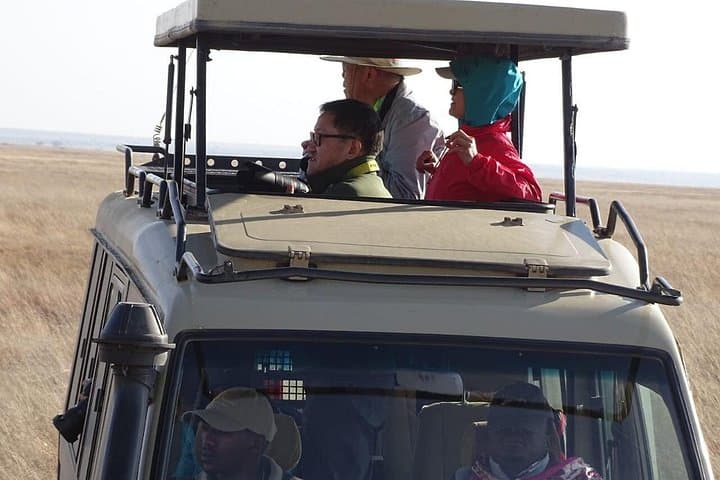 3-Day Group Safari to Maasai Mara in a Land Cruiser Jeep photo 4