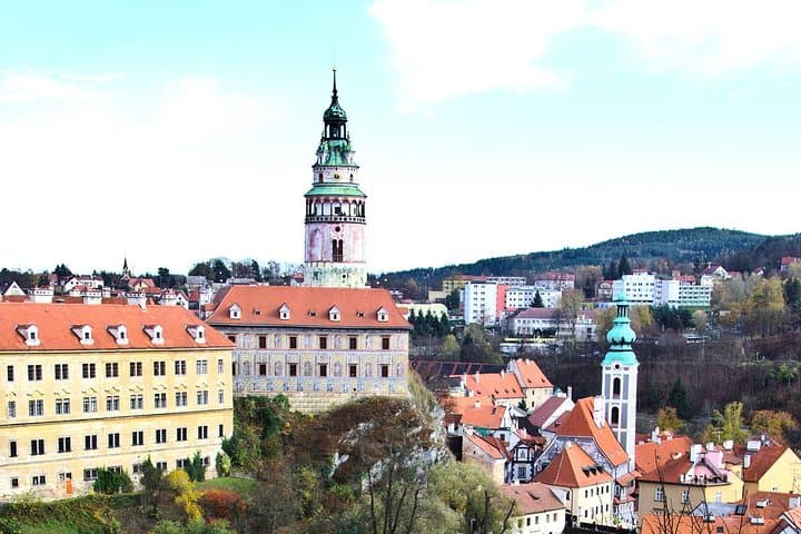 2-Day Private Prague to Munich Tour via Hallstatt, Salzburg & Cesky Krumlov photo 2