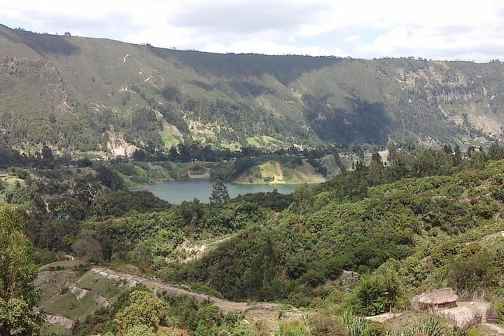 Wonchi Crater Lake Full-Day Trek: Boat to Island Monastery & Hot Springs photo 2