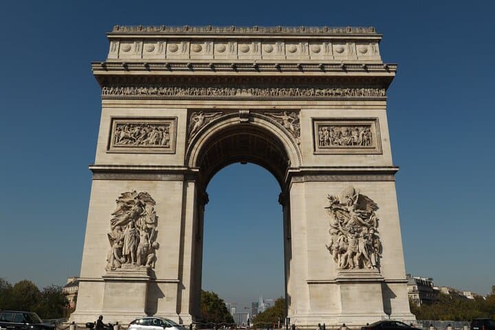 Private 2-Hour Champs-Élysées Walking Tour — Arc de Triomphe & Grand Palais photo 5