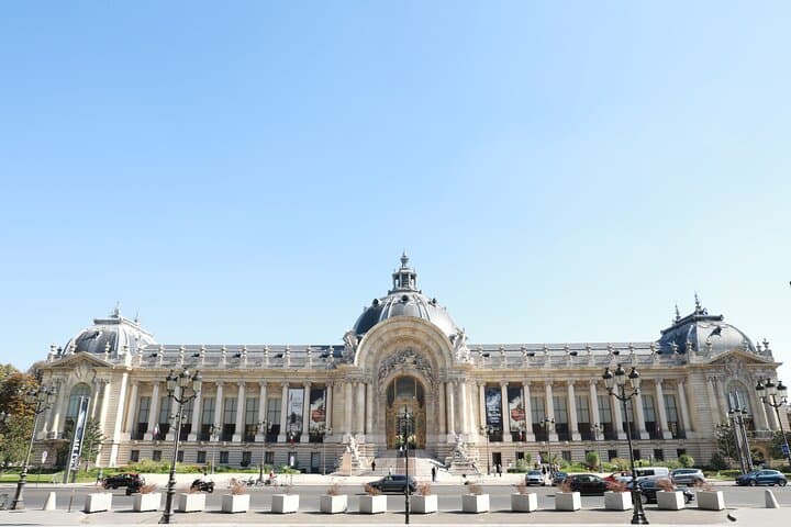 Private 2-Hour Champs-Élysées Walking Tour — Arc de Triomphe & Grand Palais photo 6