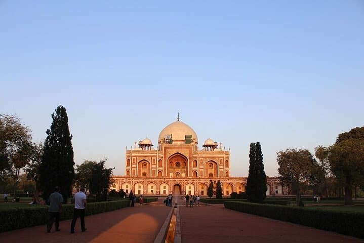 Private New Delhi Sightseeing: Akshardham, India Gate & Historic Monuments photo 6