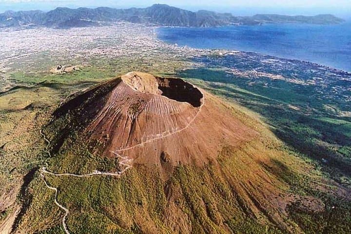 Pompeii and Mount Vesuvius Guided Day Tour from Naples or Sorrento photo 6