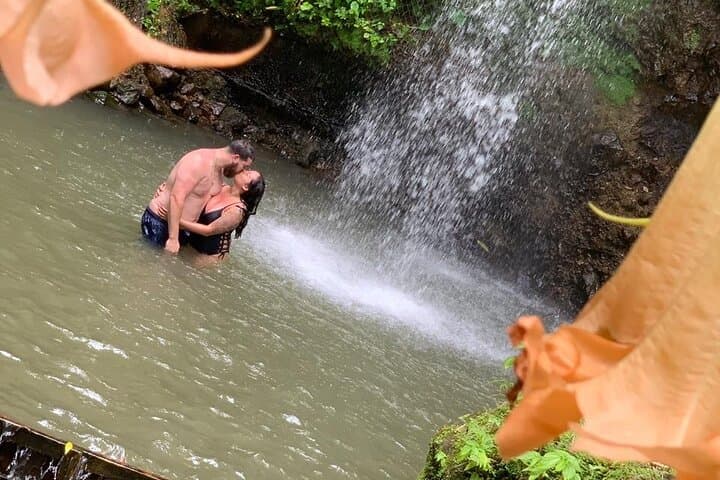 Private St Lucia Cruise Excursion: Sulphur Springs, Pitons & Waterfall Tour photo 4