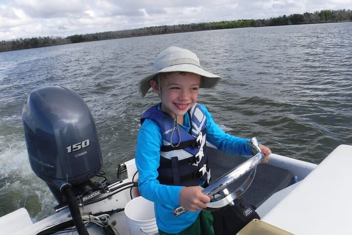 Exploring the Everglades: Manatee, Dolphin, and Birding Boat Tour in the 10,000 Islands