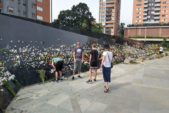 Medellín Escobar Tour: A Factual Walk Through Places and History photo 5
