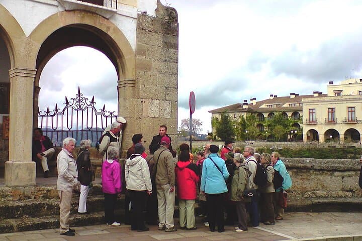 Ronda Private Guided Tour: Puente Nuevo, Bullring & Hidden Old Town photo 5