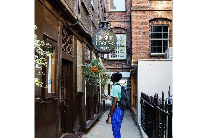 Dr Jekyll and Mr Hyde: Self-Guided Audio Walking Tour Through Historic London photo 5