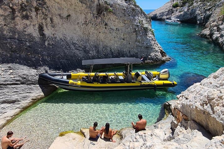 Blue Cave & Hvar: 5-Island Speedboat Adventure from Split photo 5