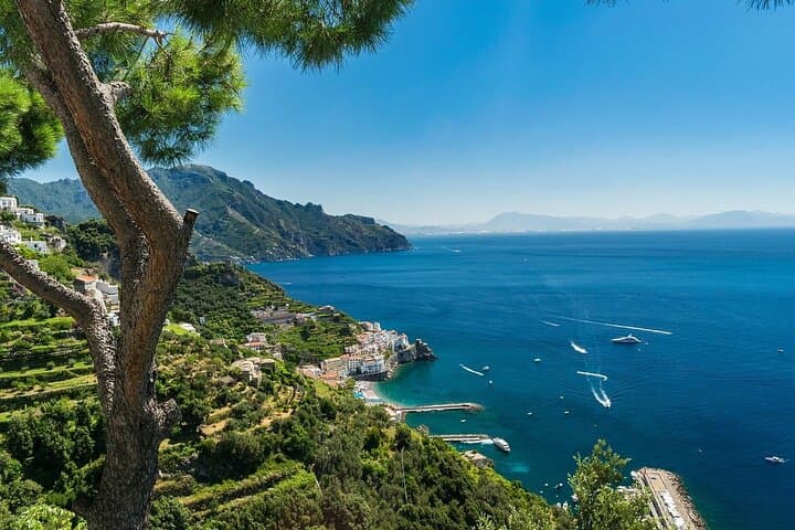 Capri Blue Grotto Family Day Trip from Naples: Boat Crossing, Mount Solaro & Piazzetta photo 2