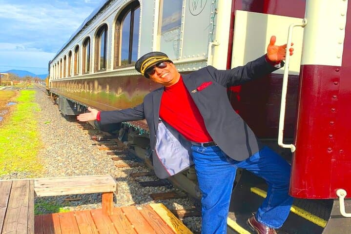 Glamorous Napa Wine Train Dining: Private Day Trip from San Francisco photo 3