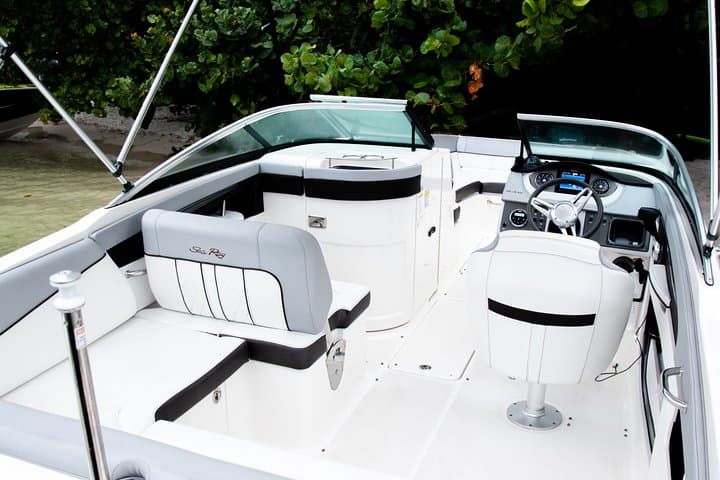 Fort Lauderdale Private 4-Hour Boat Rental and Sandbar Escape photo 2