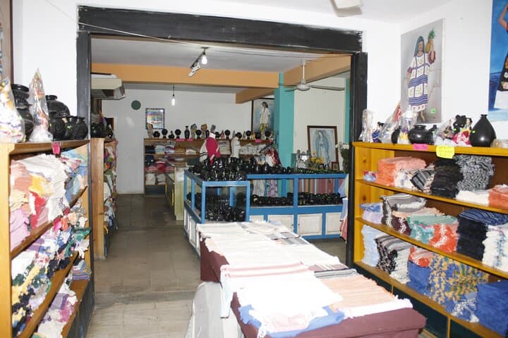 Explore Huatulco: Private City Tour with Mezcal Tasting & Local Crafts photo 3