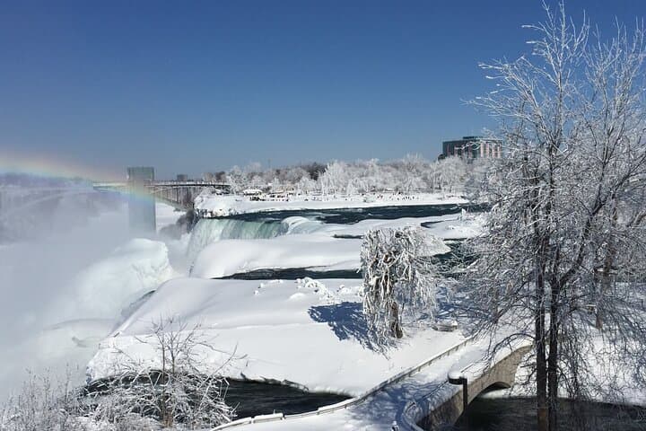 Niagara Falls Winter Wonderland USA Small-Group Tour — Ice Formations & Cave of the Winds photo 2
