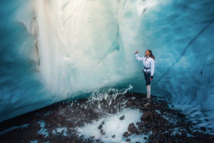 Private Vatnajökull Glacier & Ice Cave Photo Shoot from Glacier Lagoon photo 6