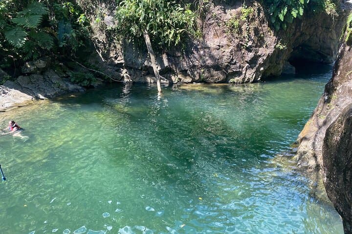 Las Tinajas Full-Day Hike to El Yunque: Natural Pools, Waterslides & Rope Swings photo 6