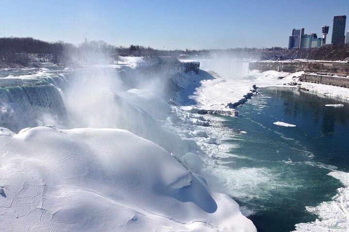 Niagara Falls Winter Wonderland USA Small-Group Tour — Ice Formations & Cave of the Winds photo 4