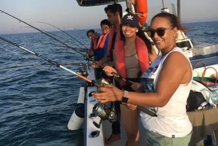 Private Fishing Trip in Dubai: Family-Friendly Light-Tackle Adventure with Skyline Views photo 4