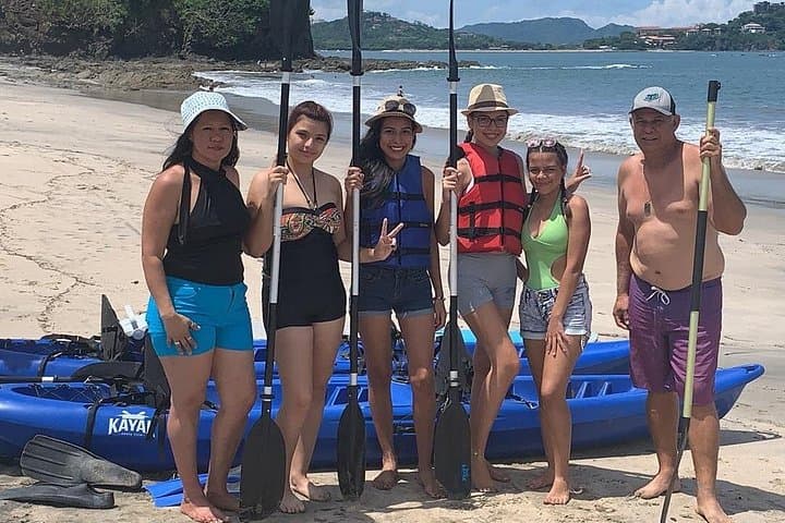 Playa Flamingo Kayak & SUP Private Tour — Paddle to Island Snorkeling Adventure photo 2