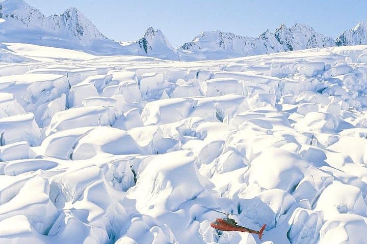 Twin Glacier Helicopter Snow Landing: Fox & Franz Josef in 30 Minutes photo 3