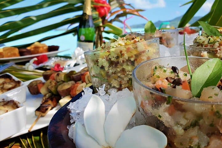 Private Lagoon Snorkel and Water Lunch in Bora Bora — Reef Discovery Tour photo 4