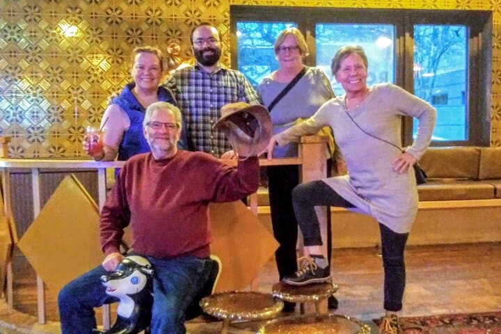 savannah-happy-hour-and-history-walking-tour-riverfront-drinks-and-stories photo 3