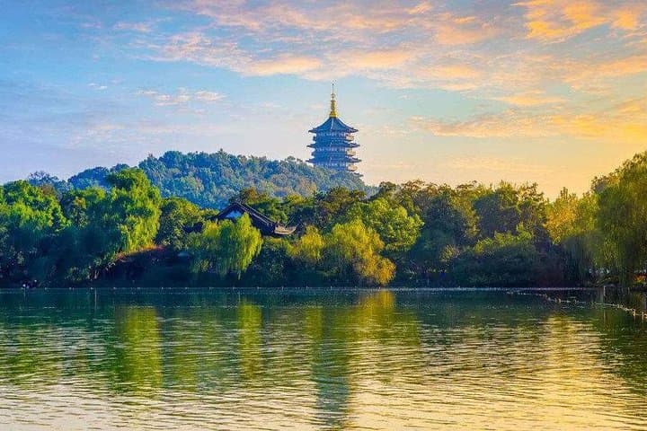 West Lake & Meijiawu: Private Hangzhou Day Tour from Shanghai photo 3