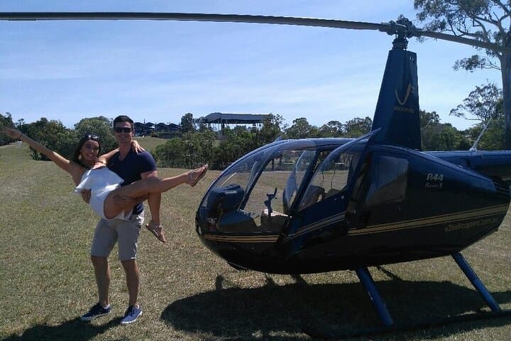 Helicopter Winery Tour: Sirromet via Mt Coot-tha & Brisbane CBD