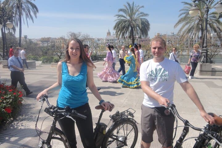 Seville Electric Bike Rental — 6-Hour E-Bike City Ride photo 4