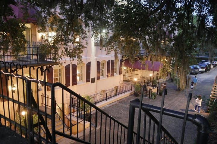 Spirits of Savannah: Private Guided Haunted Walking Tour in Historic Squares photo 1