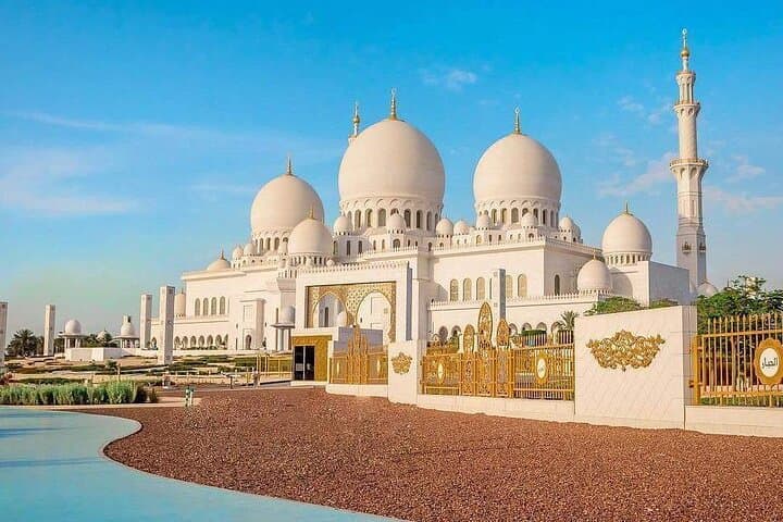 Private Sheikh Zayed Mosque Tour from Dubai — Abu Dhabi Day Trip & Cultural Visit photo 3