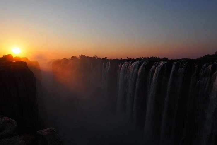 Sunrise Guided Tour of Victoria Falls: Mosi Oa Tunya at Dawn photo 3