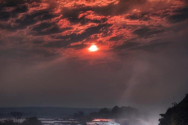 Sunrise Guided Tour of Victoria Falls: Mosi Oa Tunya at Dawn photo 2