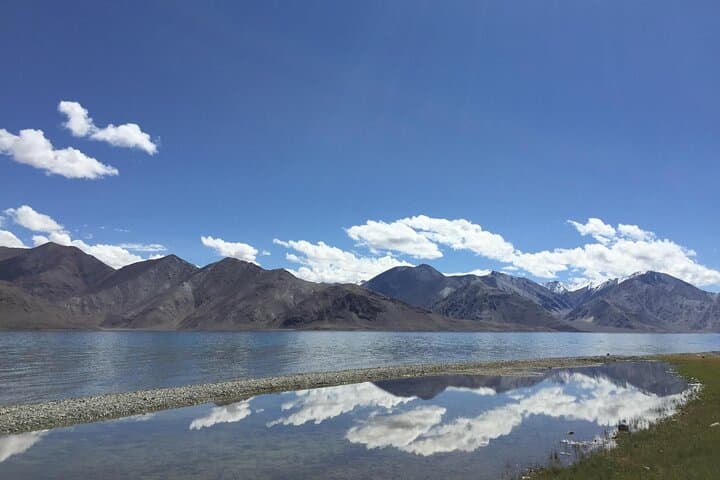 Leh to Pangong Lake Overnight: High-Altitude Camp at Pangong Tso photo 3