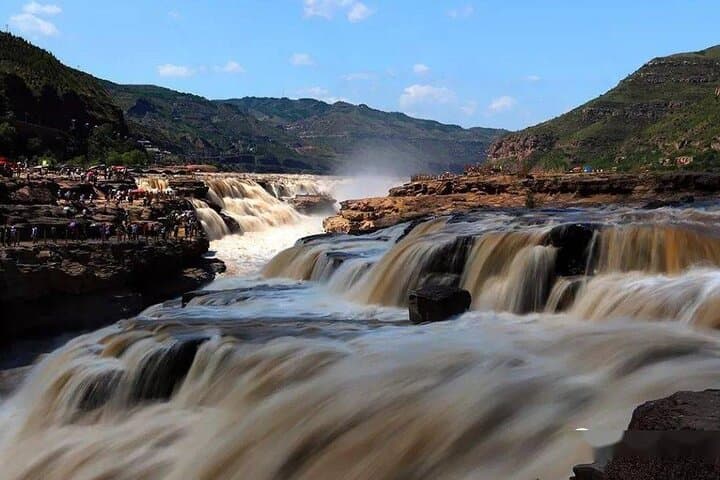 Hukou Waterfall Day Trip from Xi'an: Private Tour to China's Mighty Yellow River Falls