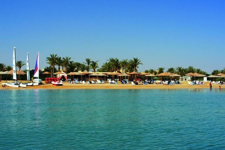 Overnight El Ain Sokhna Red Sea Escape from Cairo — Private 1-Night Beach Getaway photo 2