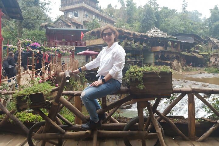 Amazing Sapa Hiking & Sightseeing: 3-Day Sapa Trek & Fansipan Cable Car photo 5