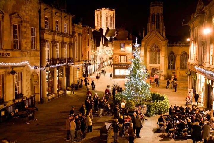 York-Christmas-Walking-Tour-History-Lights-and-Traditions photo 5