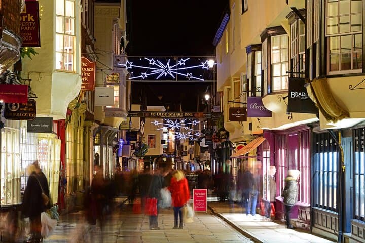 York-Christmas-Walking-Tour-History-Lights-and-Traditions photo 6