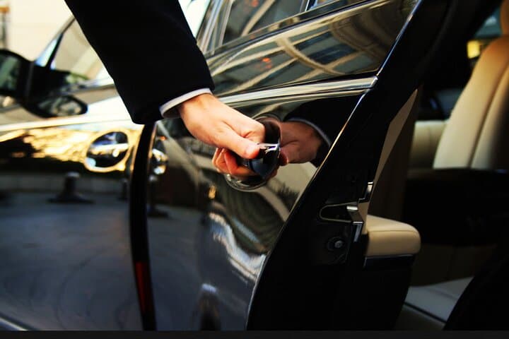 Seamless Dubai Airport Pick-Up — Private Transfers from DXB to Your Hotel photo 2