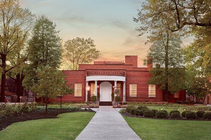 Private Small-Batch Bourbon Tour in Louisville — Distillery Tastings & Barrel Access photo 3