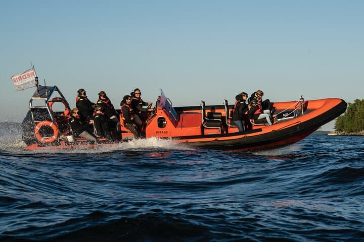 Redrib Archipelago Experience: RIB Boat Tour, Sauna & Islands from Helsinki