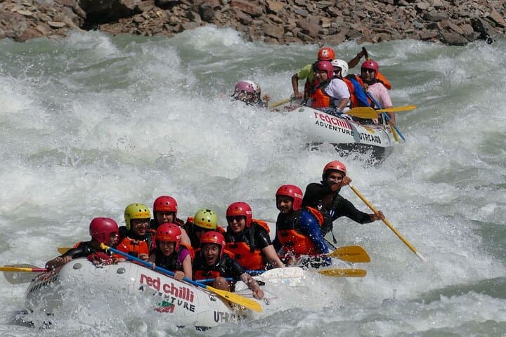 Rishikesh 16km Whitewater Rafting: Shivpuri to Laxman Jhula — 7 Rapids, 2–3 Hour Adventure