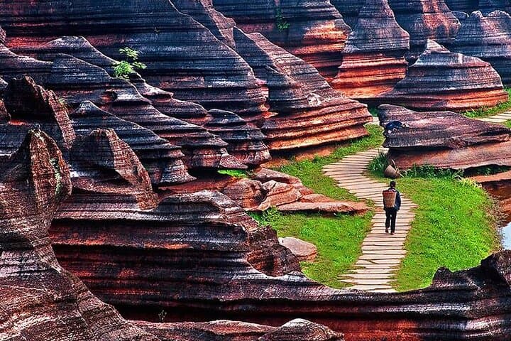Wulong Karst & Red Stone Forest: 3-Day Private Adventure from Chongqing photo 4