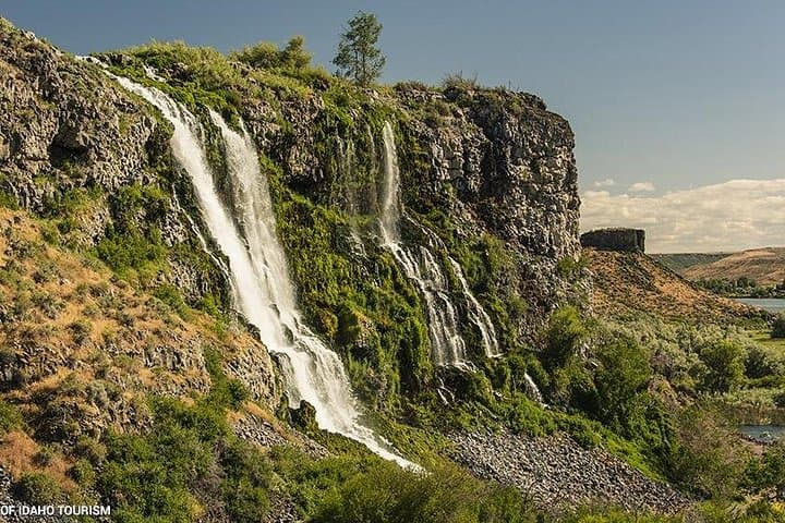 Half-Day Scenic Adventure & Wine Tasting: Malad Gorge, 1000 Springs & Holesinsky Vineyard photo 4